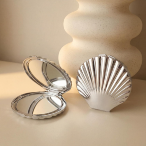 Silver Shell-Shaped Portable Makeup Mirror